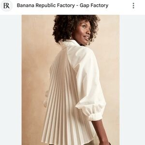 Banana Republic Pleat-Back Poplin Shirt